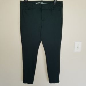 Old Navy Mid-Rise Built-In Sculpt Ponte-Knit Pixie